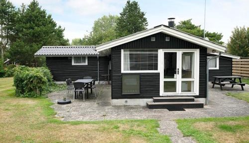 Three-Bedroom Vacation Home 