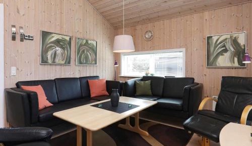 Three-Bedroom Vacation Home 