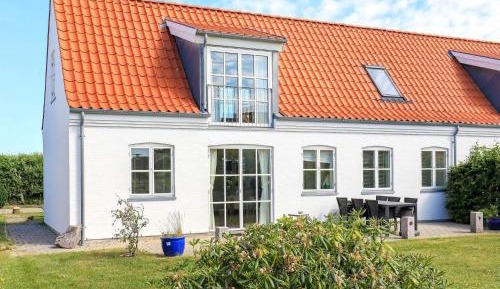 Three-Bedroom Vacation Home 