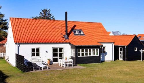 Three-Bedroom Vacation Home 