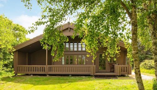 Three-Bedroom Vacation Home 