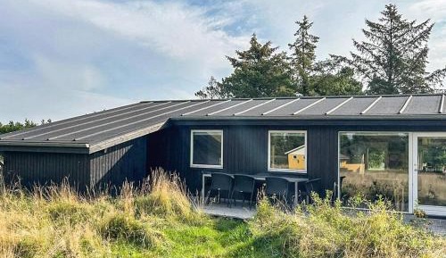 Three-Bedroom Vacation Home 