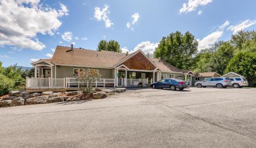 Two Bedroom Apartment 