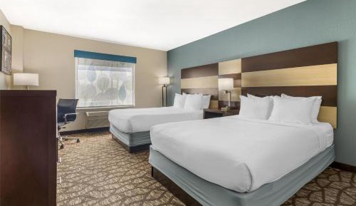 Queen Room with Two Queen Beds - Non-Smoking