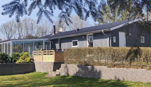 Three-Bedroom Vacation Home 
