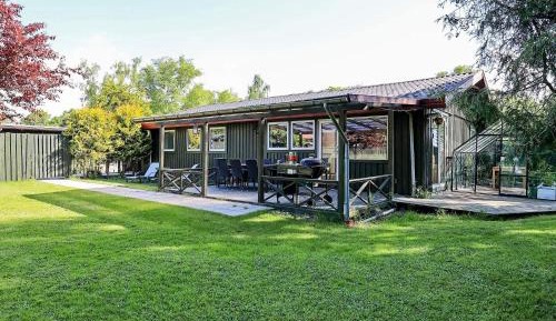 Six-Bedroom Holiday Home