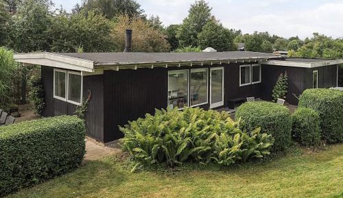 Three-Bedroom Vacation Home 