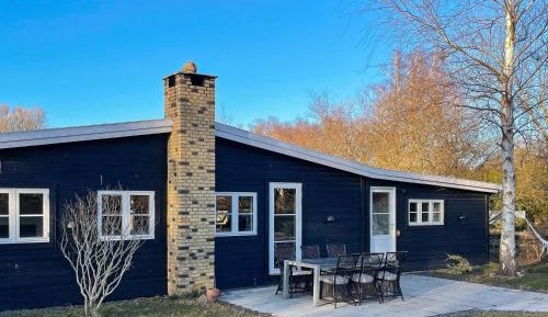 Three-Bedroom Vacation Home 