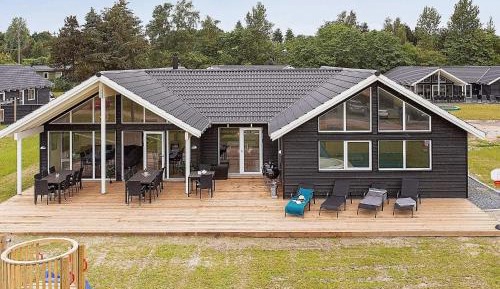 Six-Bedroom Holiday Home