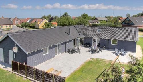 Six-Bedroom Holiday Home