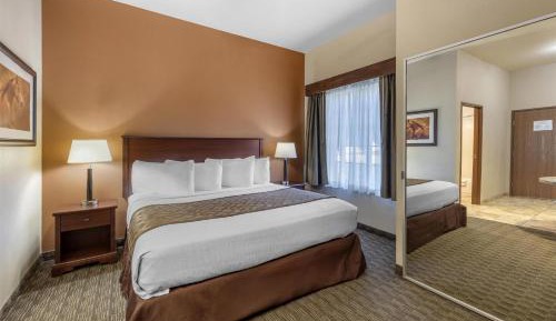 King Room with Kitchenette - Non-Smoking