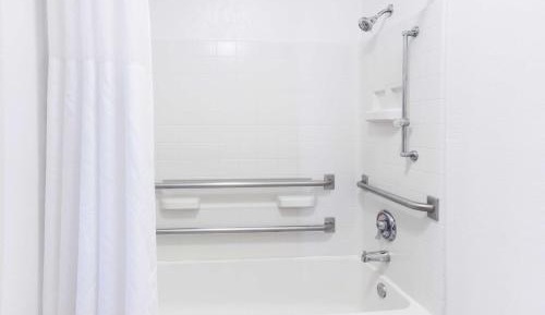 King Room - Disability Access/Non-Smoking