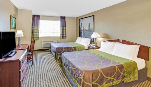 Queen Room with Two Queen Beds - Non-Smoking