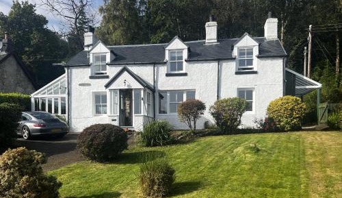 Three-Bedroom Cottage