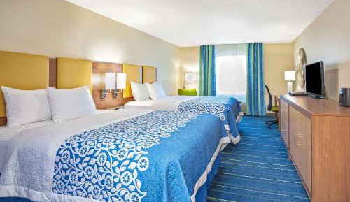 Queen Room with Two Queen Beds - Non-Smoking