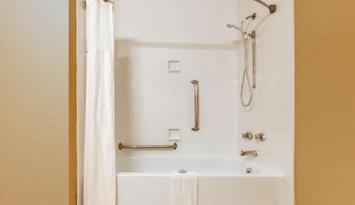 King Room - Disability Access/Non-Smoking