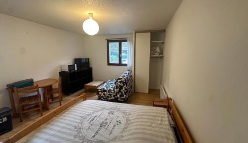 One-Bedroom Apartment with Balcony