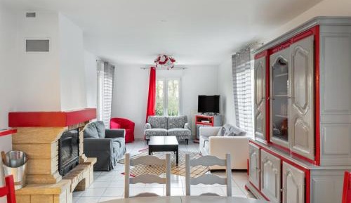 Three-Bedroom Vacation Home 