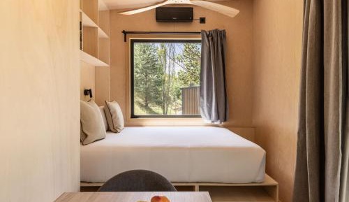 Crest Cabin