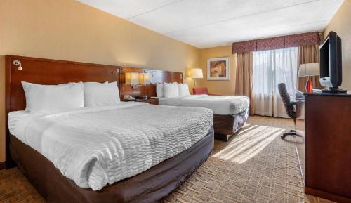 Queen Room with Two Queen Beds - Non-Smoking