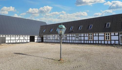 Nine-Bedroom Holiday Home