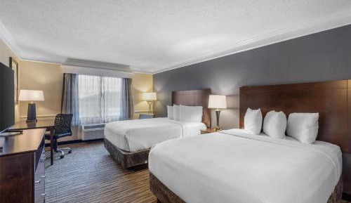 Queen Room with Two Queen Beds - Non-Smoking