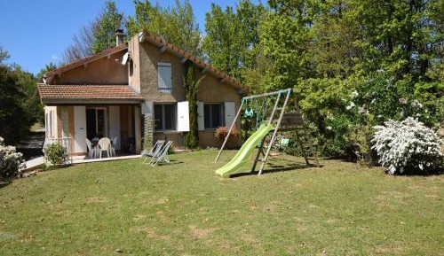 Three-Bedroom Vacation Home 