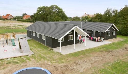 Eight-Bedroom Holiday Home