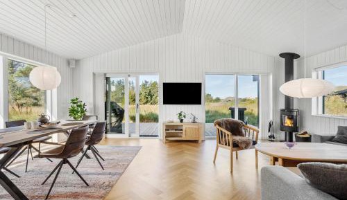 Three-Bedroom Vacation Home 