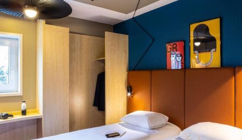 Standard Room with 2 Single Beds