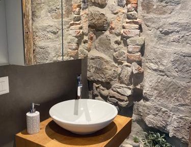 Studio Apartment with One Double Bed