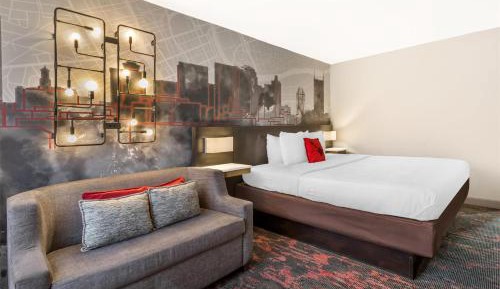 King Room with Sofa Bed