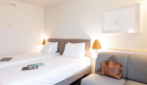 Standard Room with Two Single Beds