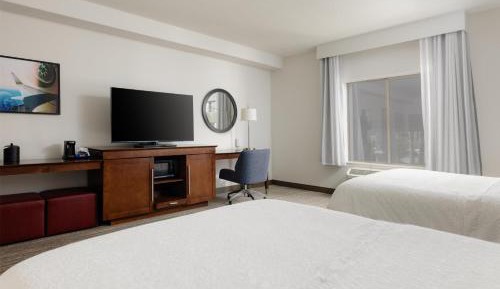 Queen Studio Suite with Two Queen Beds - Non-Smoking