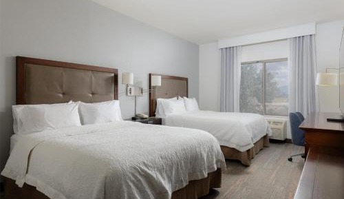 Room with Two Queen Beds - Non-Smoking