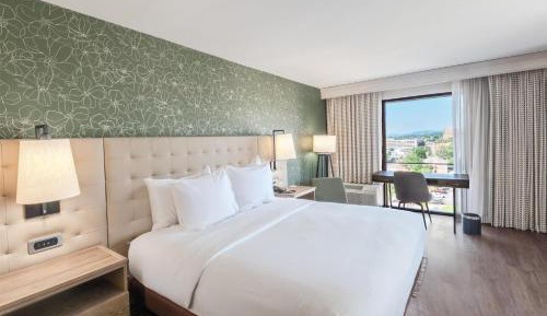 Corner King Room - High Floor