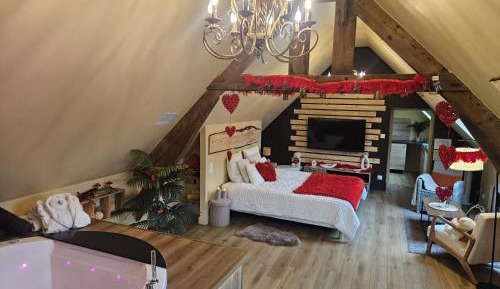 One-Bedroom Deluxe Apartment