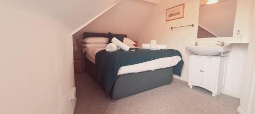 Double Room with Shared Bathroom