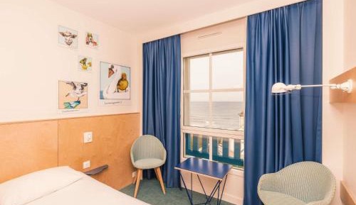 Standard Room With 1 Double Bed - Sea Side