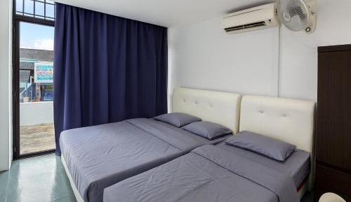 Twin Room with Balcony