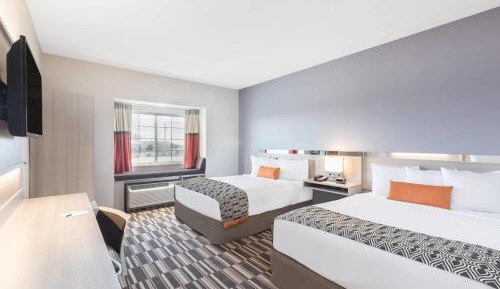 Queen Room with Two Queen Beds - Non-Smoking