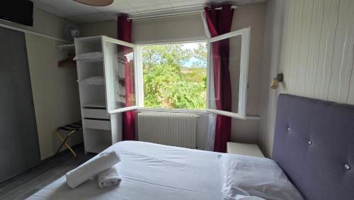 Classic Double Room with River View