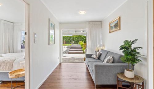 Villa with Garden View