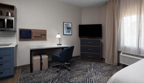 Studio Suite with Two Double Beds