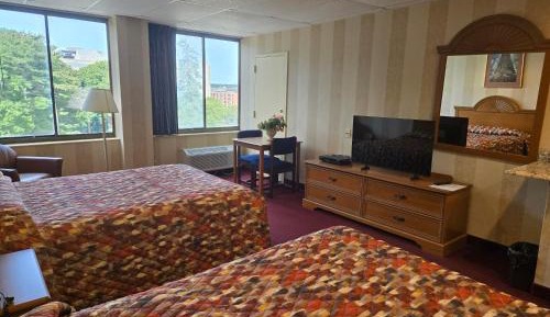 Queen Room with Two Queen Beds