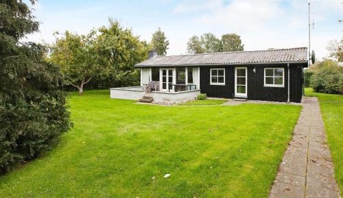 Three-Bedroom Vacation Home 