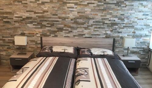 Double or Twin Room with Shared Bathroom
