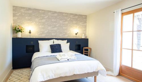 Queen Room with Garden View