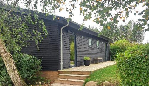 One-Bedroom Deluxe Apartment