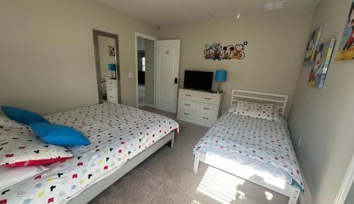 Deluxe Family Room